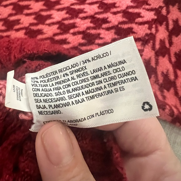 Ava & Via - pink & burgundy houndstooth sweater - Picture 9 of 10